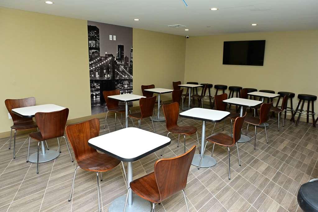 Super 8 By Wyndham Bronx Near Botanical Garden Hotel New York Nhà hàng bức ảnh