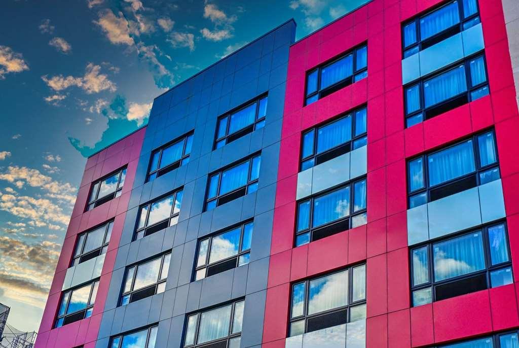Super 8 By Wyndham Bronx Near Botanical Garden Hotel New York Ngoại thất bức ảnh